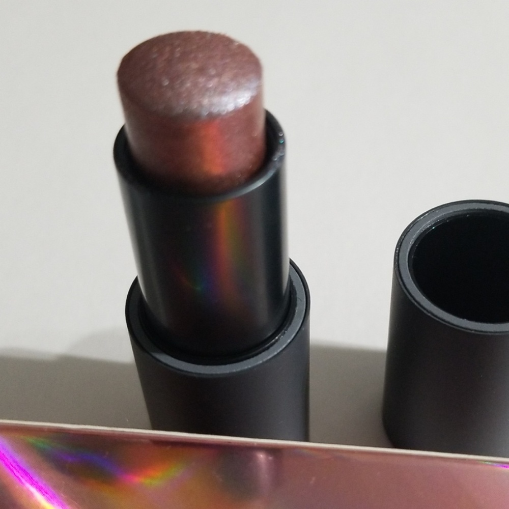 Bite beauty oyster pearl lipstick new in box
